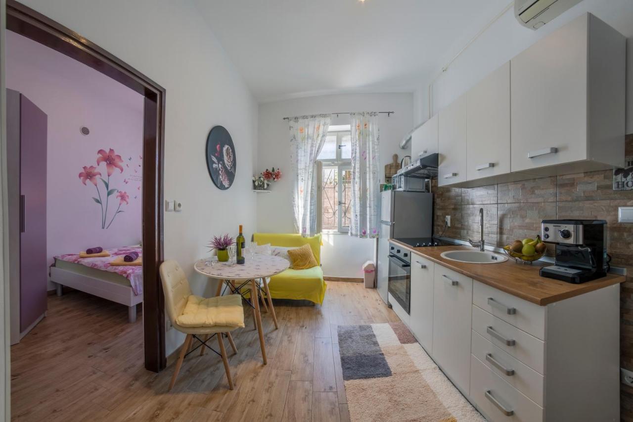 Apartment Ljube Pola Esterno foto