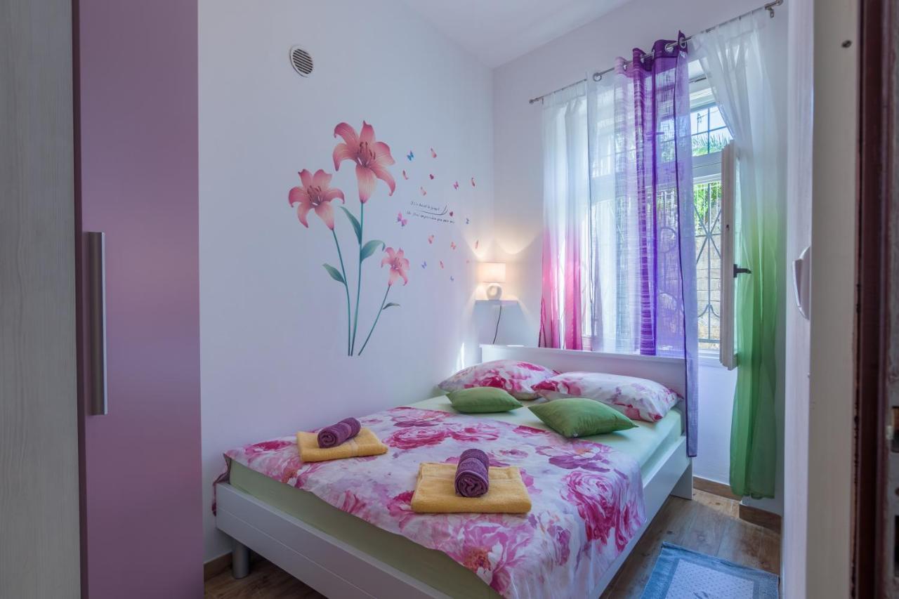 Apartment Ljube Pola Esterno foto