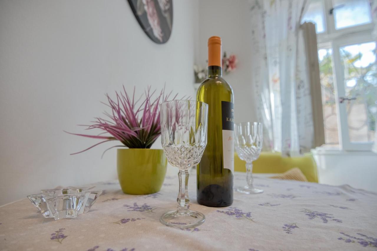 Apartment Ljube Pola Esterno foto