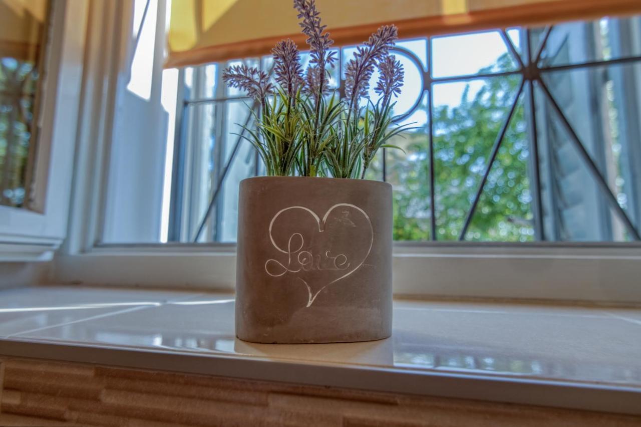 Apartment Ljube Pola Esterno foto