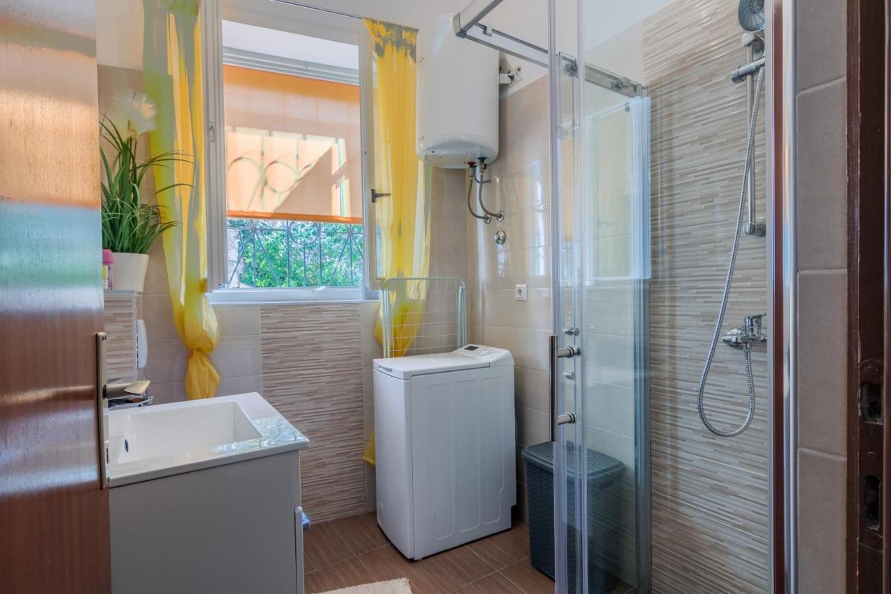 Apartment Ljube Pola Esterno foto